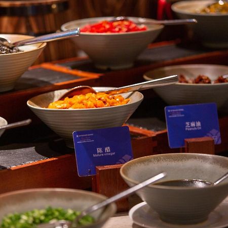 Wyndham Grand Plaza Royale Hot Springs Fenghuang Ξενοδοχείο Εξωτερικό φωτογραφία
