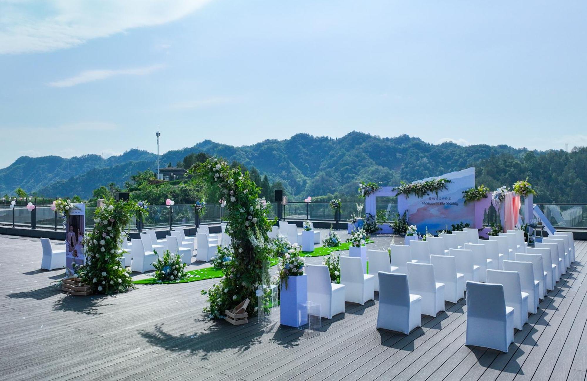 Wyndham Grand Plaza Royale Hot Springs Fenghuang Ξενοδοχείο Εξωτερικό φωτογραφία