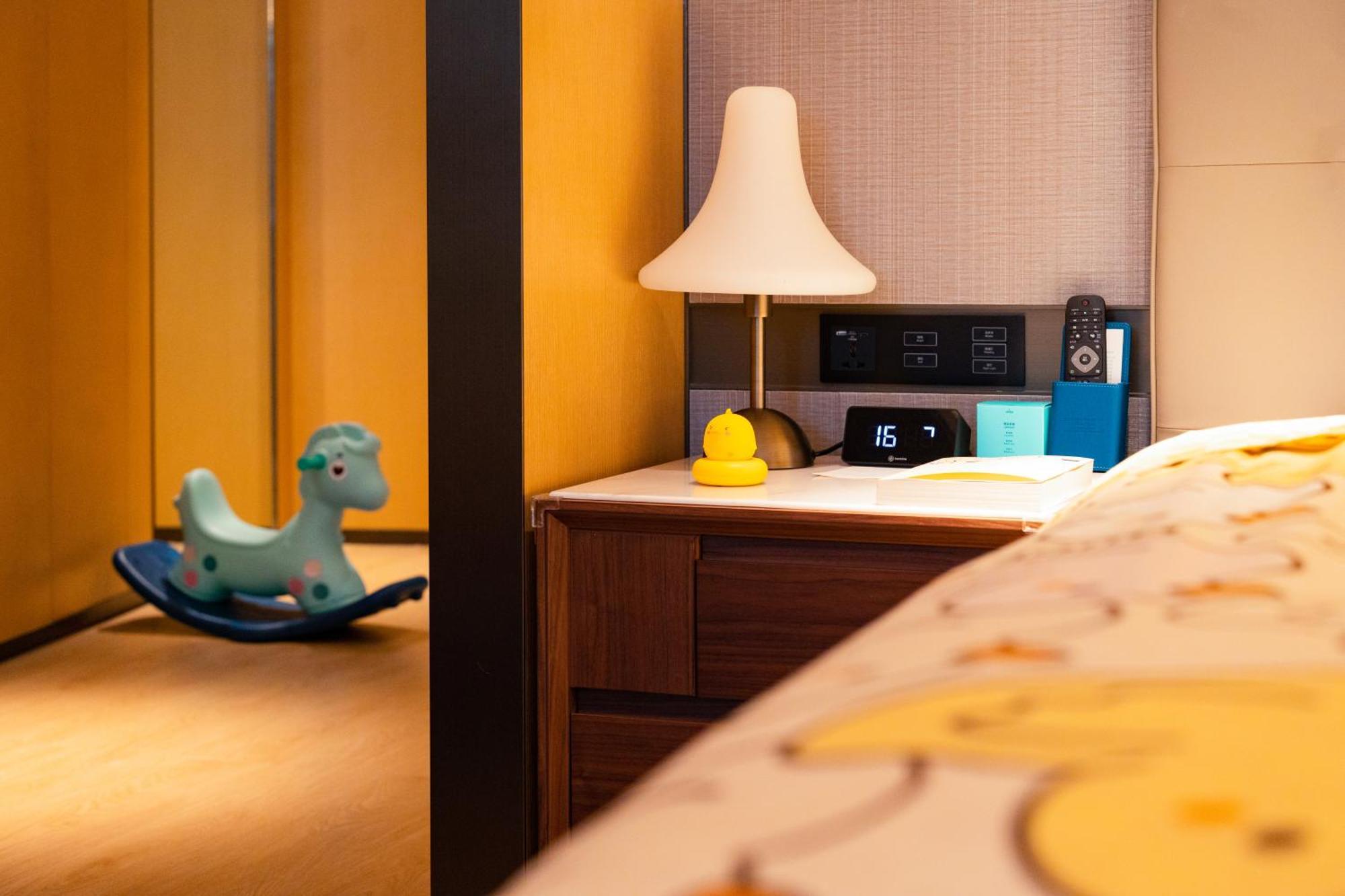 Wyndham Grand Plaza Royale Hot Springs Fenghuang Ξενοδοχείο Εξωτερικό φωτογραφία