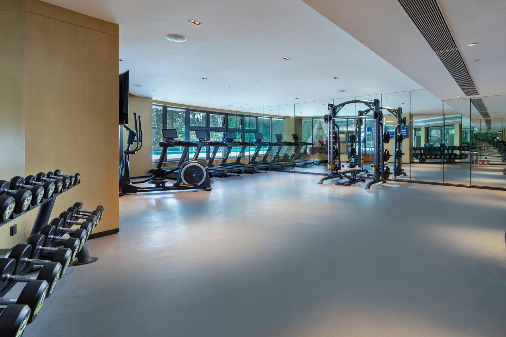 Wyndham Grand Plaza Royale Hot Springs Fenghuang Ξενοδοχείο Εξωτερικό φωτογραφία